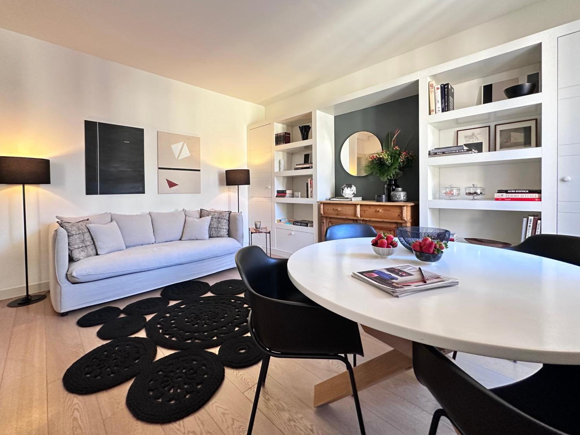 Lily Pads -Elegant Apartment- In The City Center Milán Exterior foto